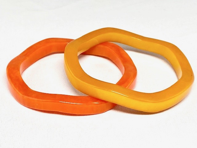 BB161 marbled orange zigzag & laminated bakelite bangles